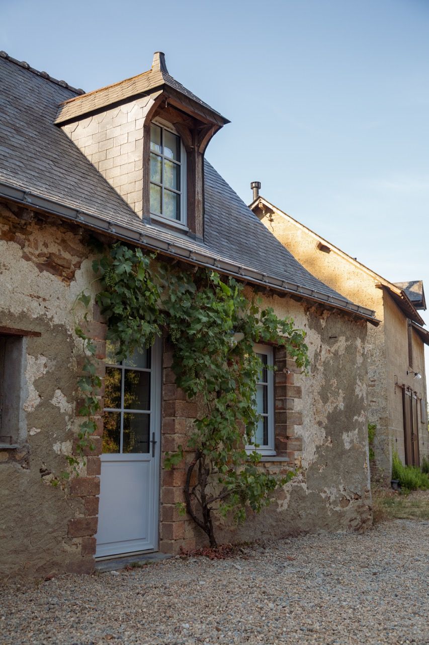 La lucarne de la Fermette et sa vigne vierge
